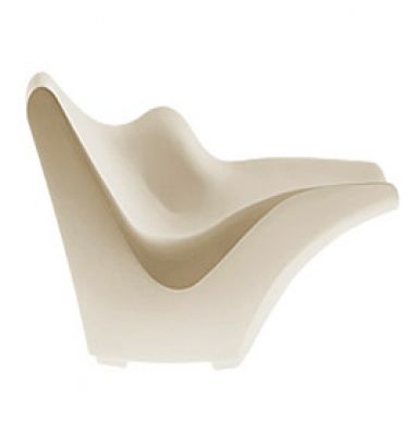 Beige TOKYO-POP Liege von Driade, modernes Design Gartenliege für den Außenbereich und Innenbereich.