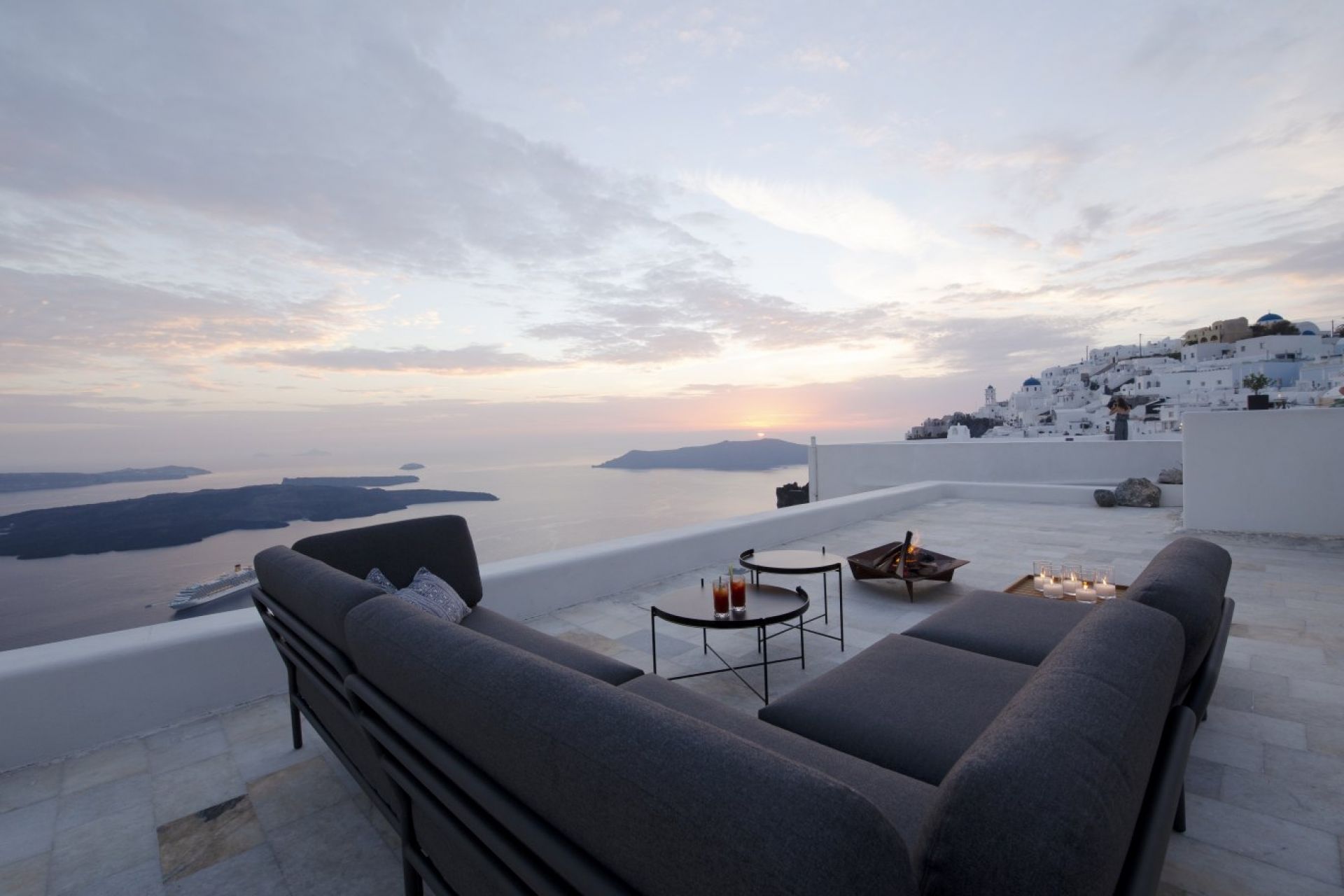 Level Sofa Outdoor Houe