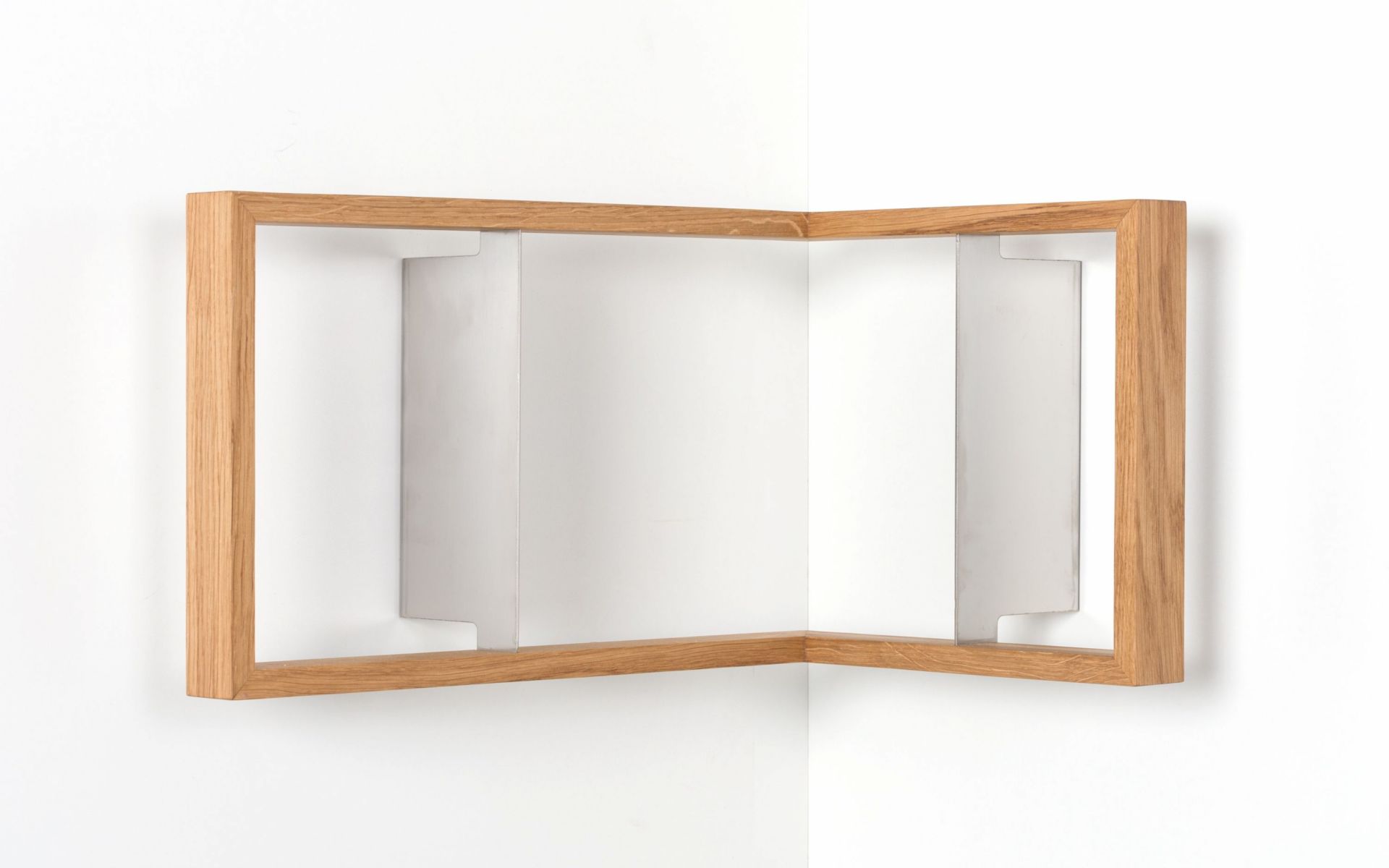 Eckregal b-eck2 aus Eiche, das kleine b. Modernes Wandregal für die Ecke, Eiche natur.