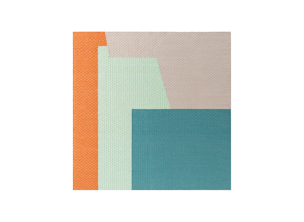 Detailaufnahme des Weave Rug Teppich Space Hopper Gan mit geometrischem Muster in Orange, Grün, Beige und Türkis.