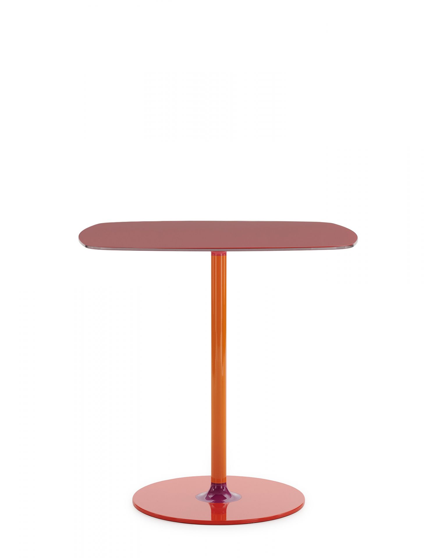 Thierry Bistrot Tisch von Kartell, bordeauxfarbene Tischplatte und orangefarbenes Gestell, moderner Bistrotisch für drinnen.