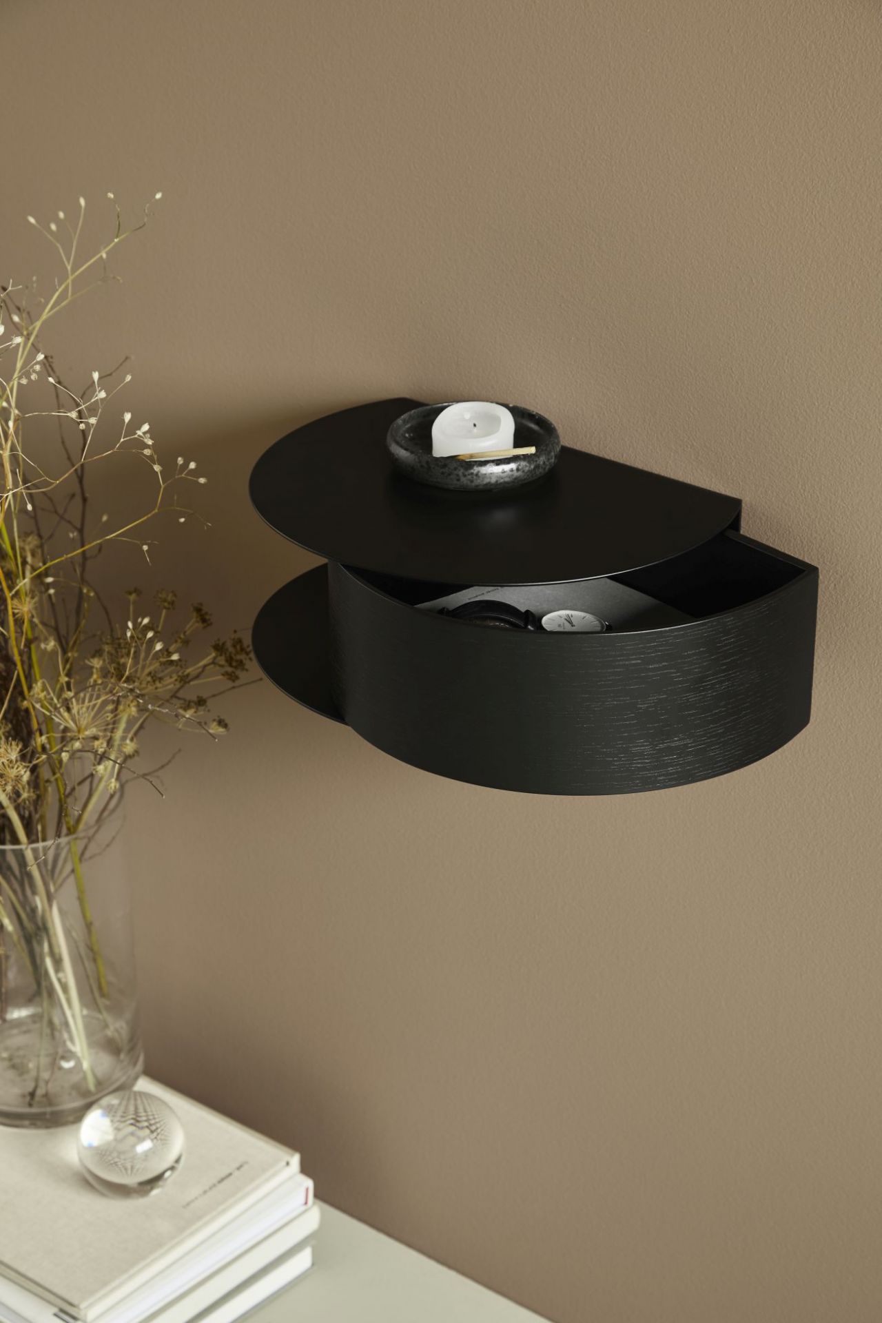 Wallie Wandschublade Regal grau-beige Woud