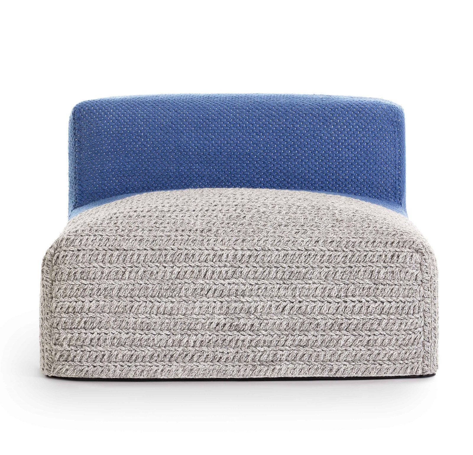 Mangas Outdoor Module Sessel von Gan, grauer und blauer Outdoor Sessel, moderne Gartenmöbel.