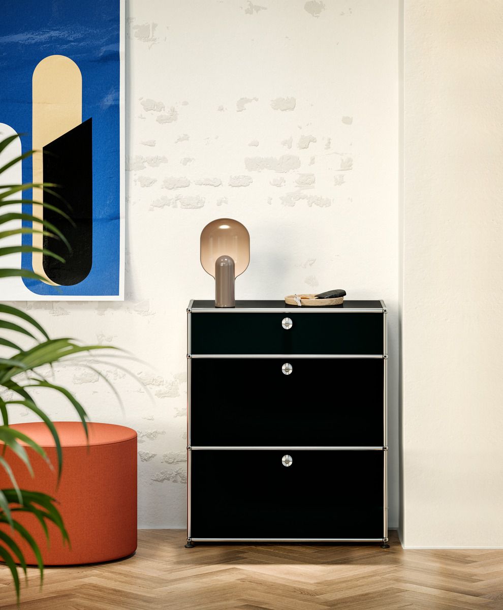 USM Haller Highboard M25 mit 2 Klappen – rubinrot