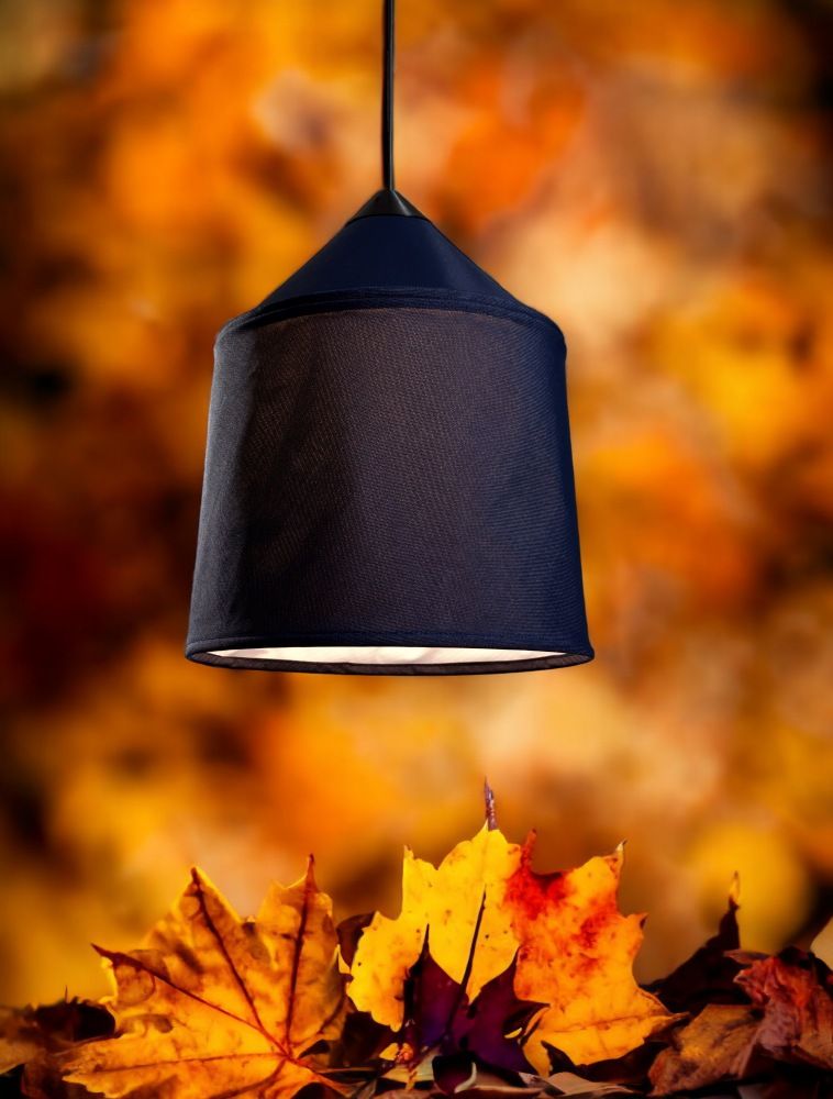 Jaima Pendelleuchte Outdoor von Marset, beige Textil-Lampenschirm, moderne Außenleuchte für Garten und Terrasse.