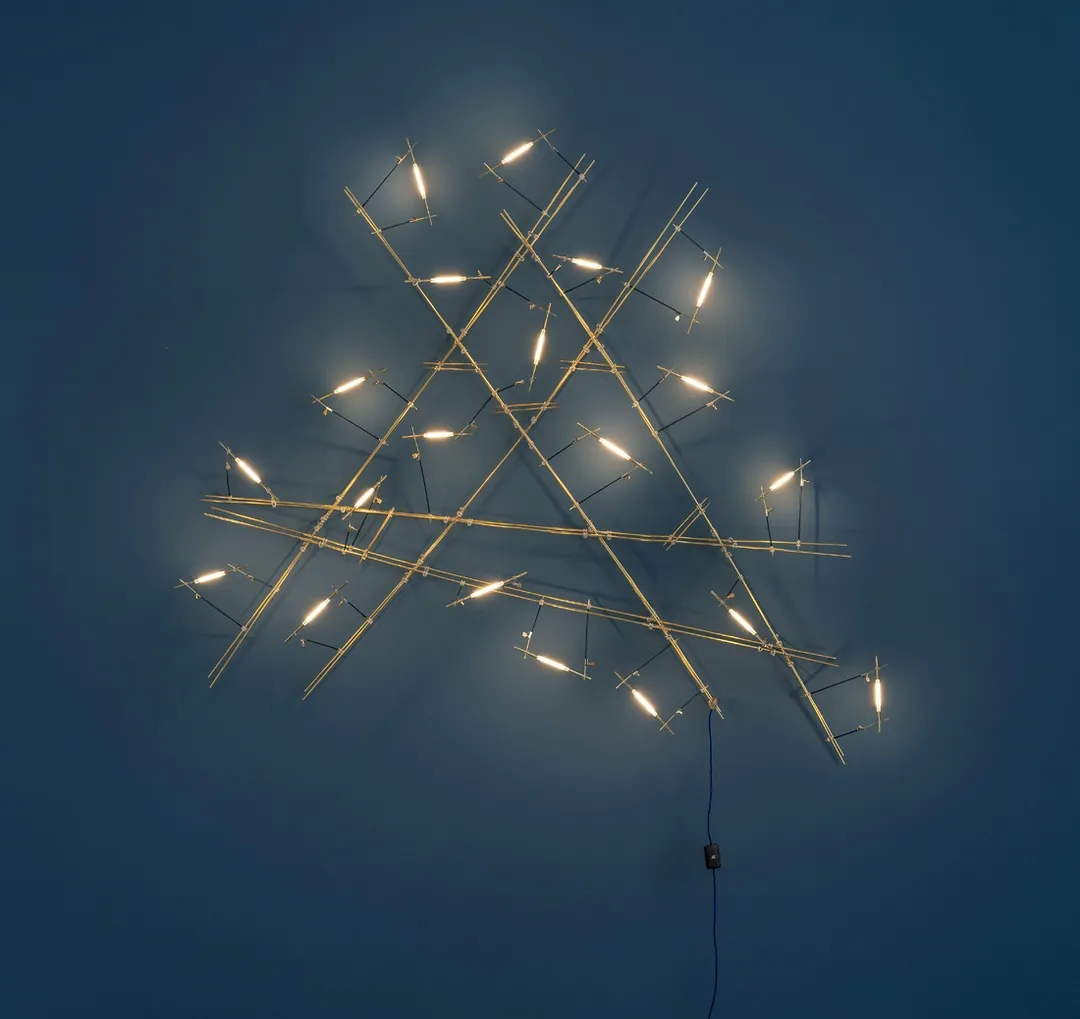 Póta! Wandleuchte mit Stecktreiber Catellani & Smith