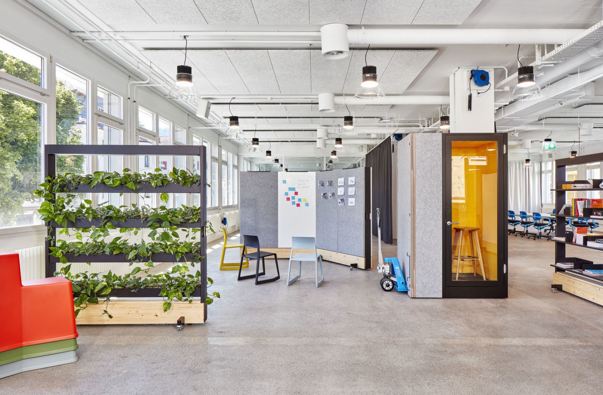 Tabouret Haut Barhocker Vitra Eiche natur