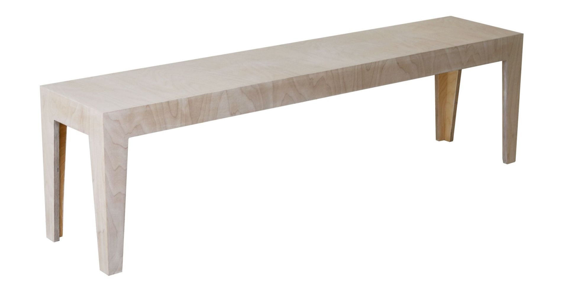 Helle Holzbank, minimalistisch, mit vier Beinen. HILDE Bank für Wohnzimmer und Esszimmer.