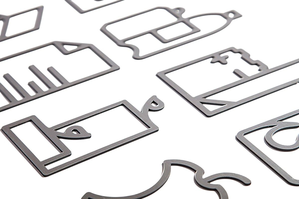 Mizetto QUICK SHIP Symbole für Mülltrennung: Verschiedene Icons für Abfallbehälter und Recycling, Metall.