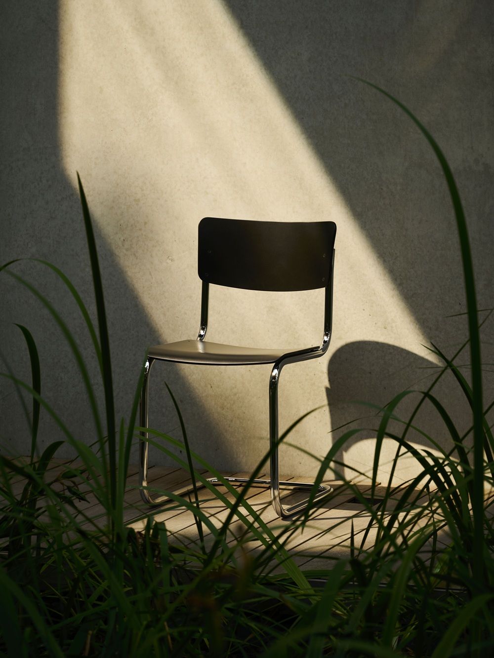 S 43 Stahlrohr Klassiker Freischwinger CHROM/SCHWARZ Thonet VORZUGSKOMBINATION