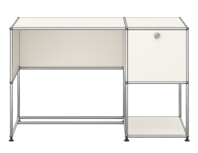 USM Haller Schreibtisch in Reinweiss mit einem Schubladenelement und verchromtem Gestell. Moderner Bürotisch.
