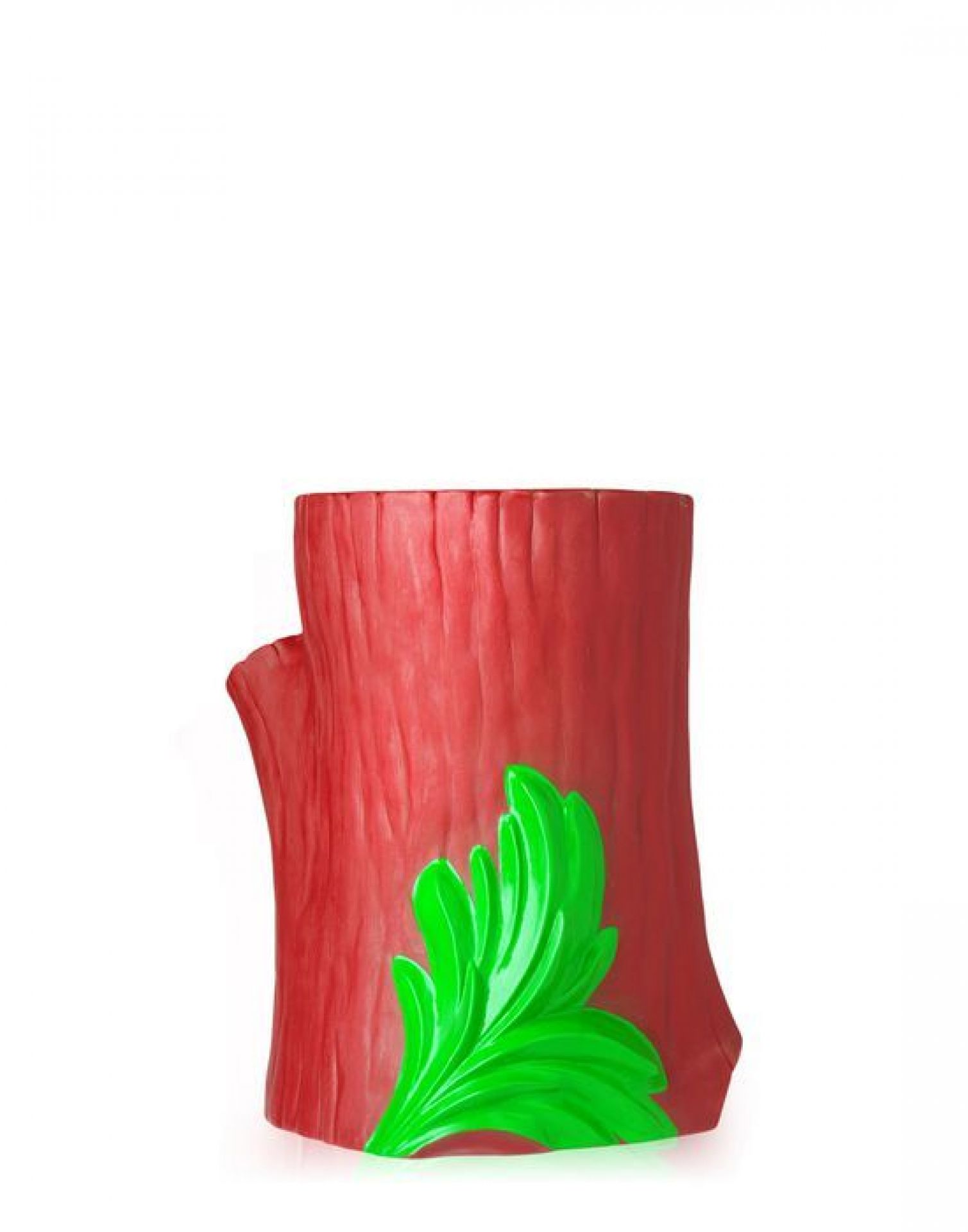 Roter Kartell Gnomes Hocker in Baumstumpf-Optik mit grünen Blättern als Dekoration. Design Hocker.