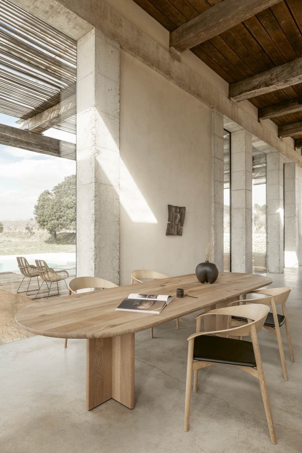 BC17 T-Rox Tisch oval Esstisch Janua 