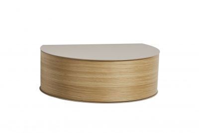 Wallie Wandschublade von Woud, ein halbrundes, beige-graues Wandregal aus Holz für moderne Wohnräume.