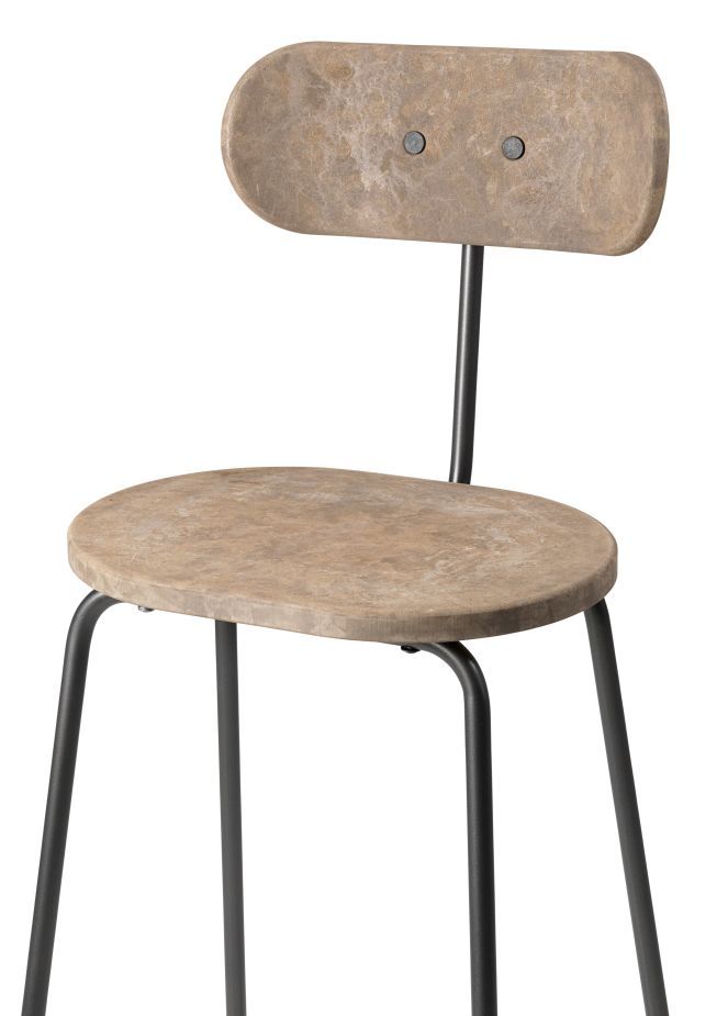 Earth Stool Barhocker mit Rückenlehne, helles Recycling-Material und schwarzem Metallgestell. Moderner Barstuhl für Küche oder Bar.