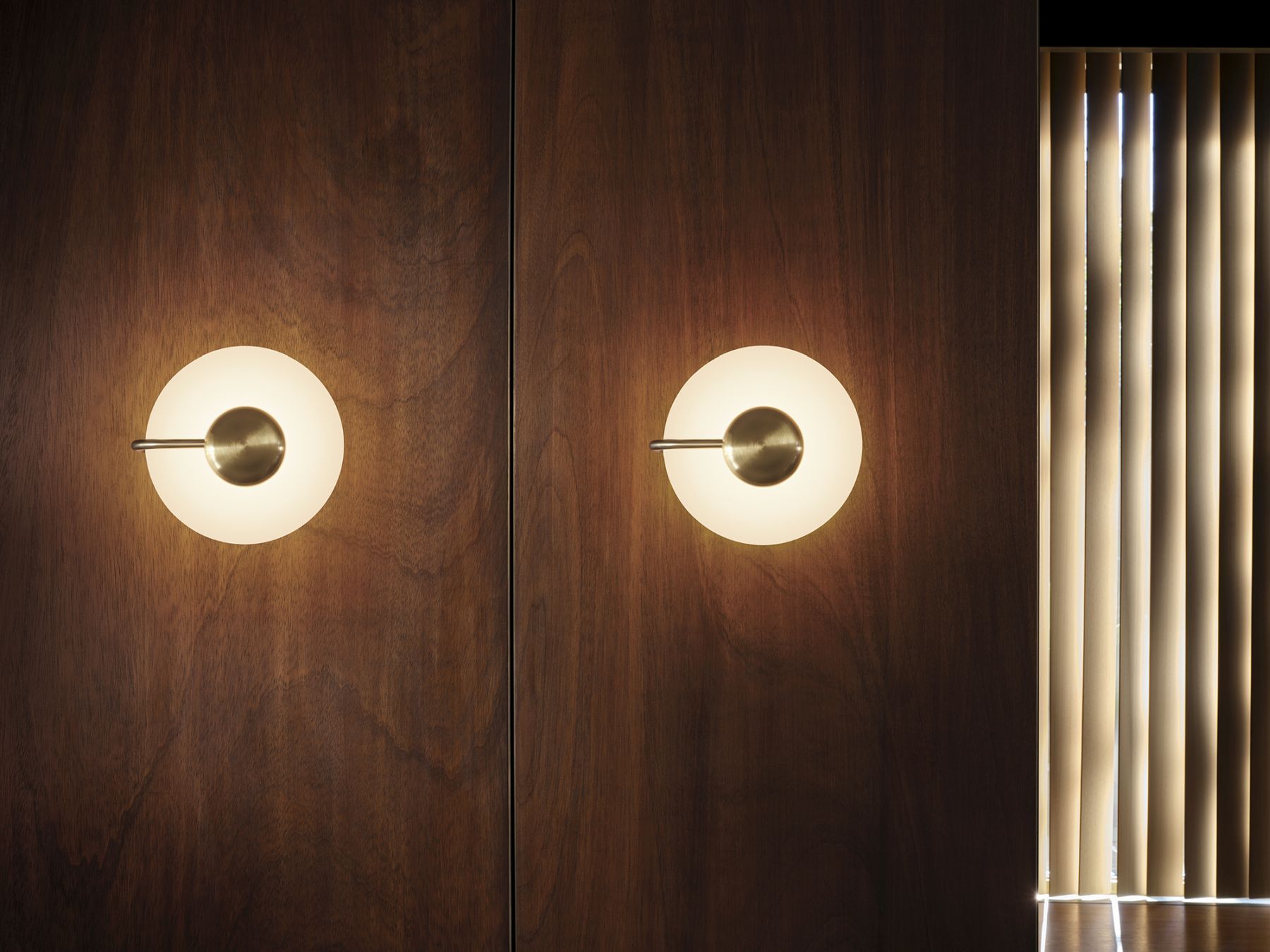 Tratto Wandleuchte schwarz Kdln