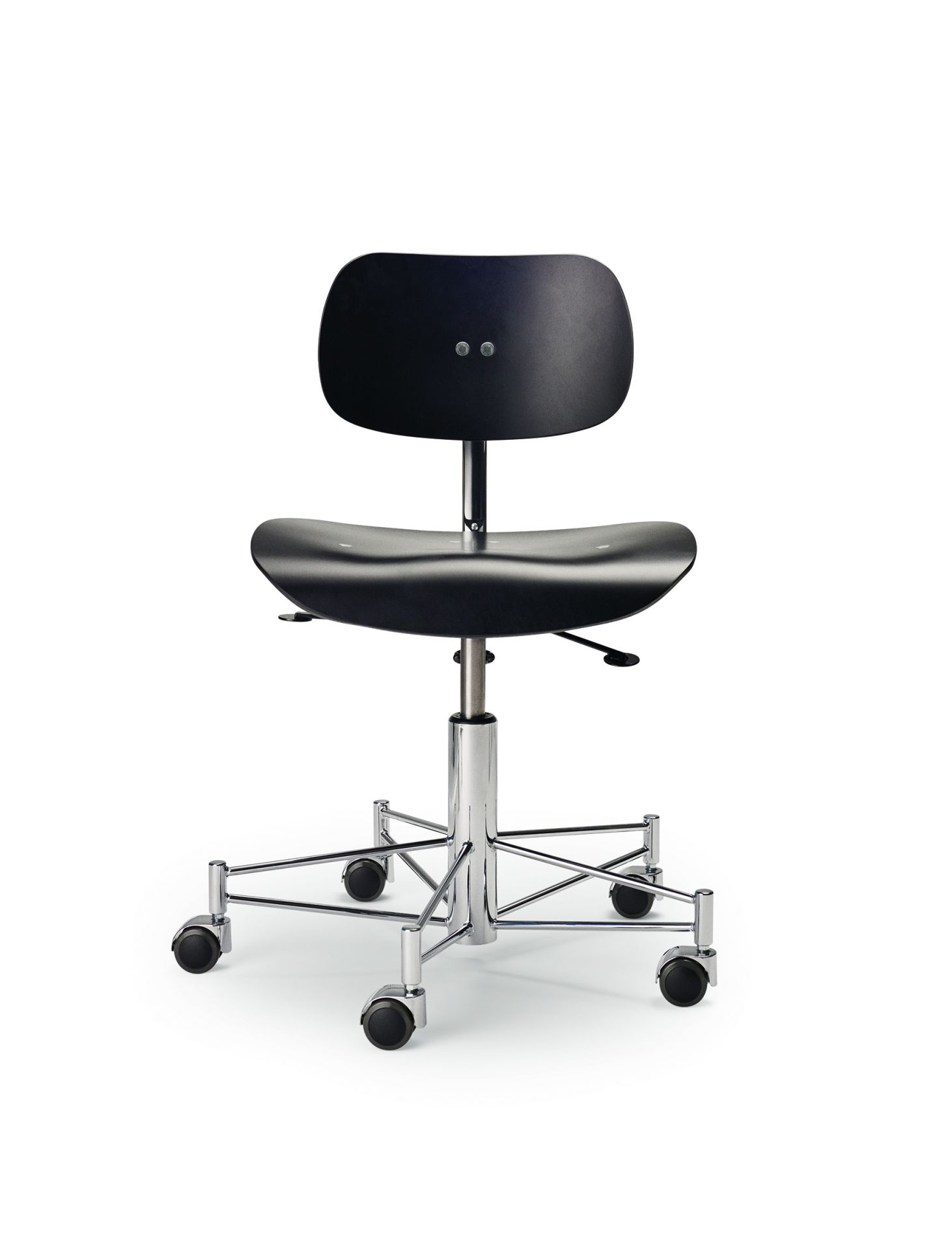Schwarzer SBG 197 R Drehstuhl von Wilde+Spieth mit Chromgestell und Rollen, Ansicht von vorne.