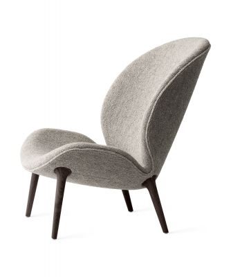 Lodge Loungestuhl von Vipp, grauer Sessel mit Holzbeinen, modernes Design für Wohnzimmer und Entspannung.