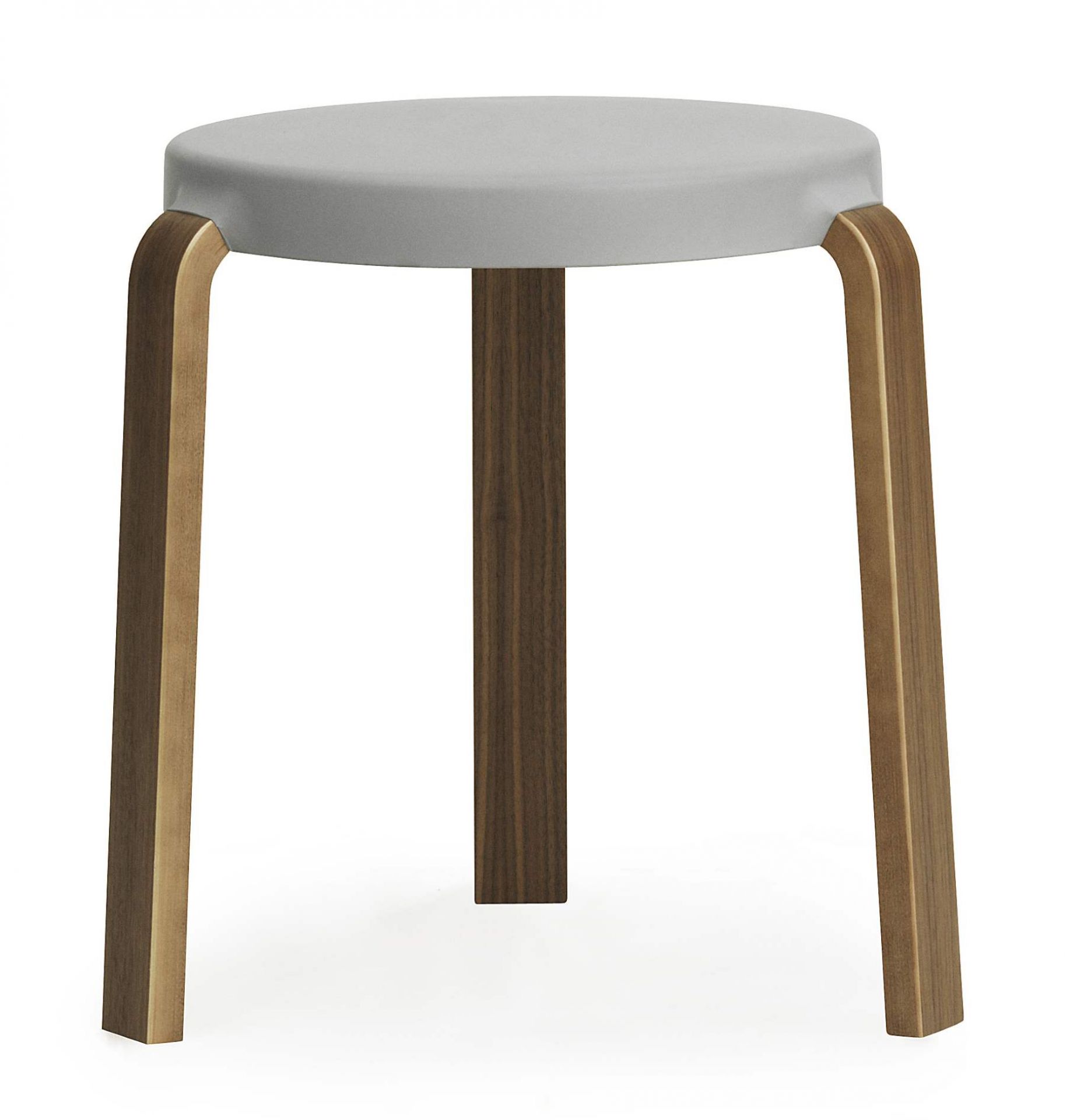 Tap Hocker von Normann Copenhagen mit grauem Sitz und drei Holzbeinen, modernes Möbeldesign.