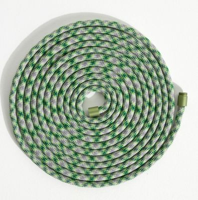 Ersatzkordel (5m) für Quasar Nomad Lampe, hellgrün/grau, aufgerollt. Zubehör für Akkuleuchte.