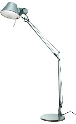 Silberne Tolomeo Tischleuchte von Artemide mit verstellbarem Arm und rundem Fuß für den Schreibtisch.