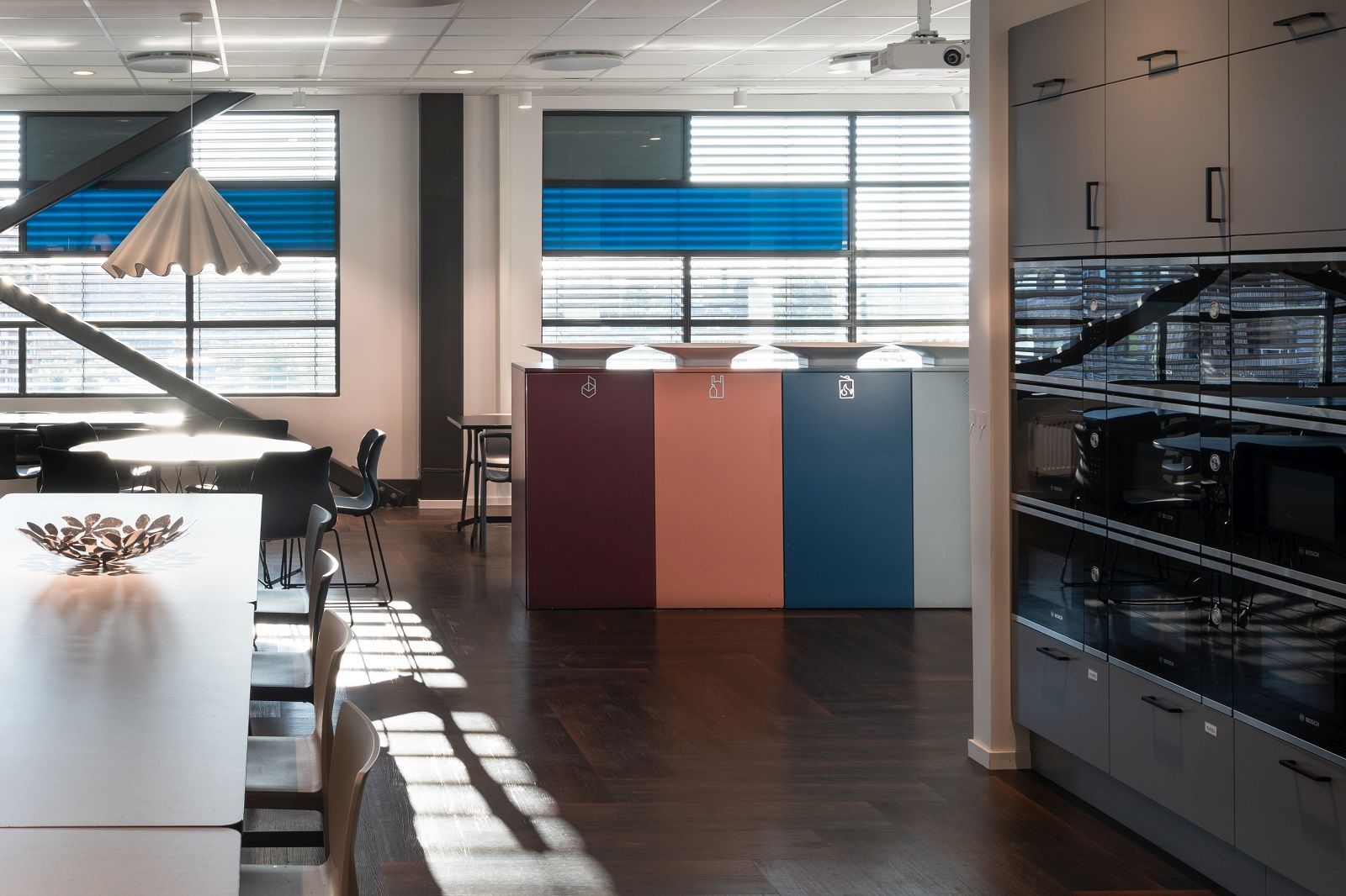 Exhibit Bin Mülleimer / Mülltrennung Mizetto QUICK SHIP