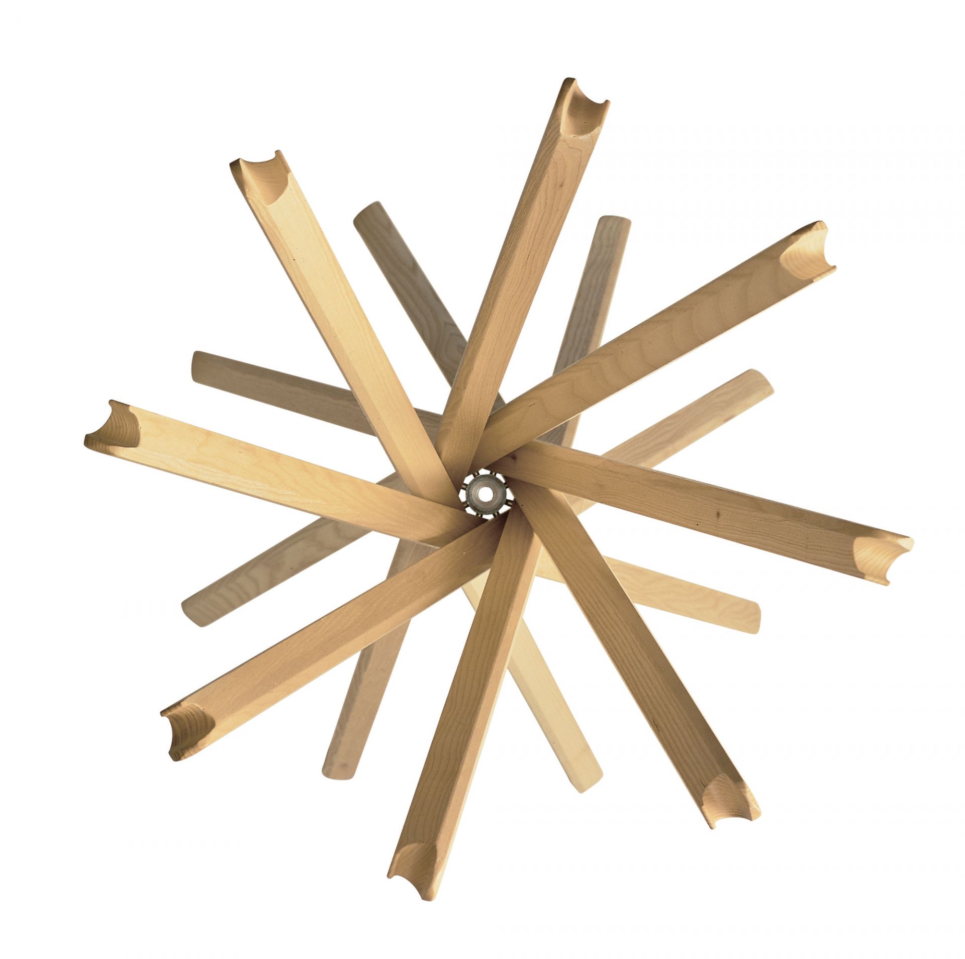 Sciangai Kleiderständer aus Eschenholz, naturfarben, mit mehreren Armen und zentraler Aufhängung. Design Kleiderständer für Garderobe.