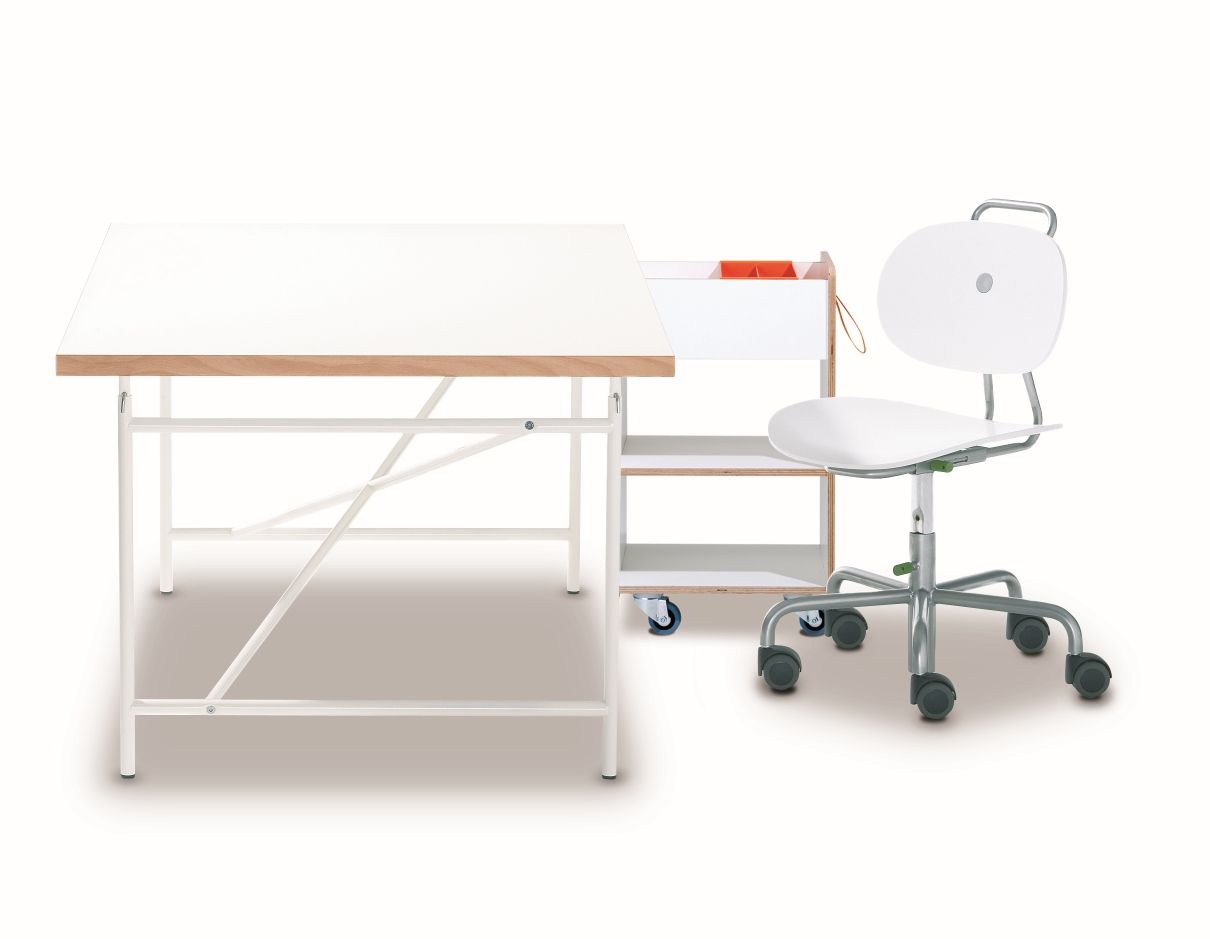 Schulfreunde Schreibtisch Set von Richard Lampert mit Schreibtisch, Rollcontainer und Drehstuhl in Weiß.