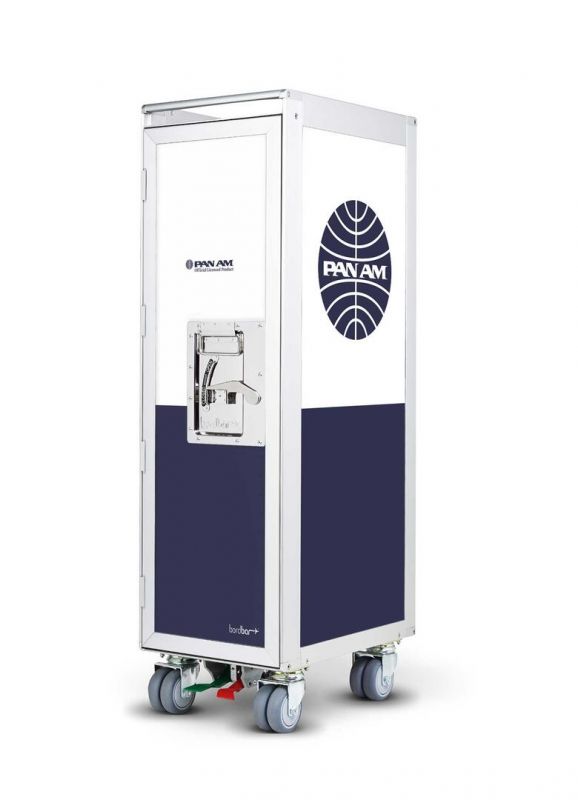 Pan Am Bordbar: Flugzeugtrolley im Retro-Design mit Rollen und ikonischem Logo für stilvolle Getränkeaufbewahrung.