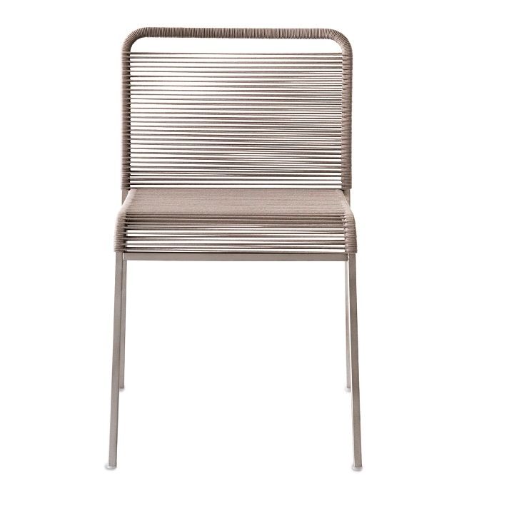 ARIA S42 Stuhl von La Palma, stapelbarer Outdoor Stuhl mit filigraner Seilbespannung, Frontansicht.