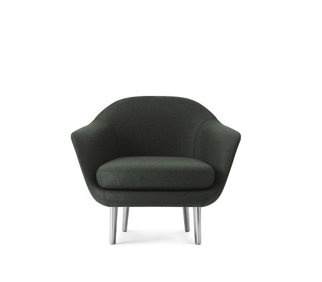 Dunkelgrüner Sum Lounge Armchair Sessel von Normann Copenhagen mit silbernen Beinen.