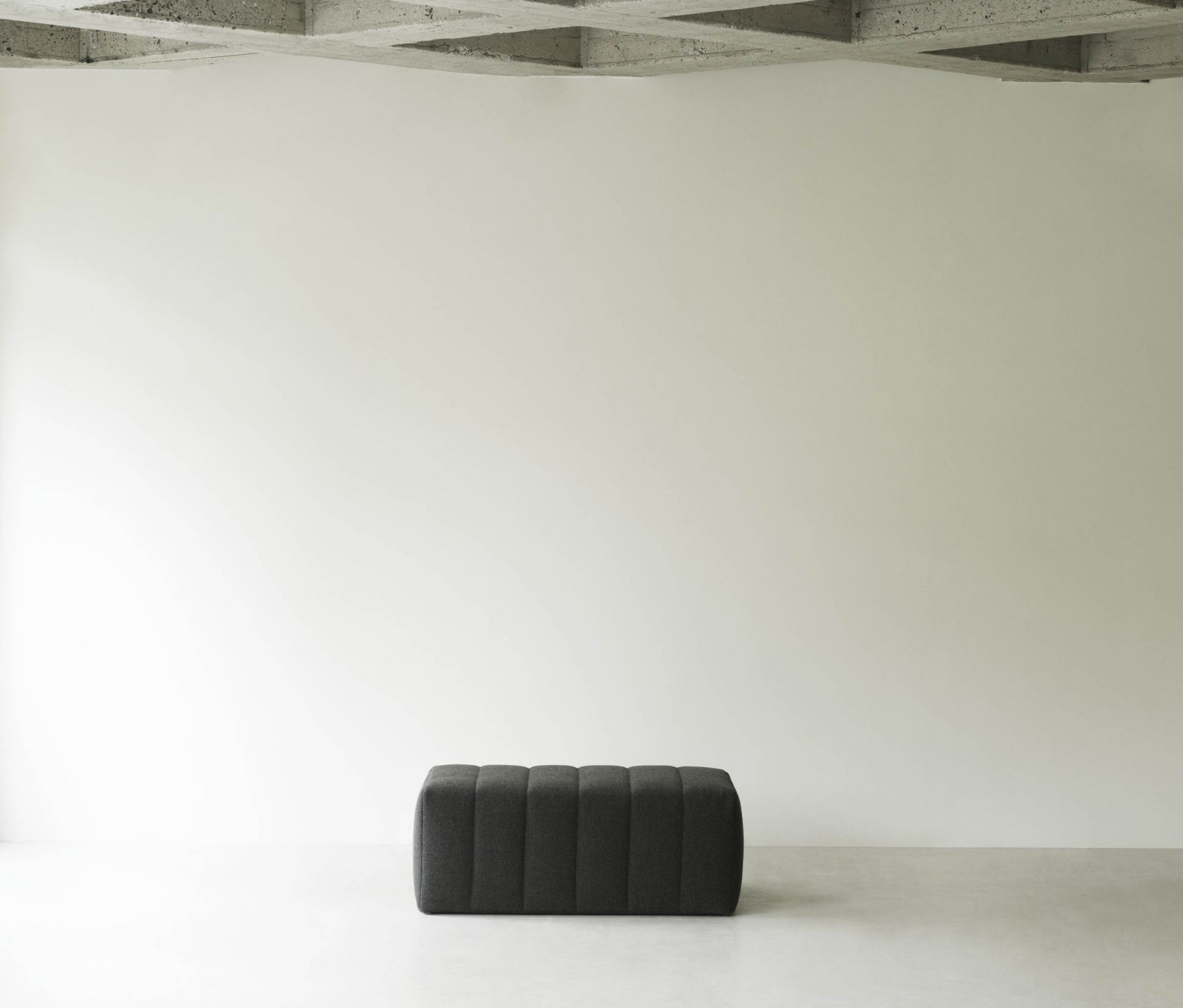 Scene Pouf Large Hocker Normann Copenhagen