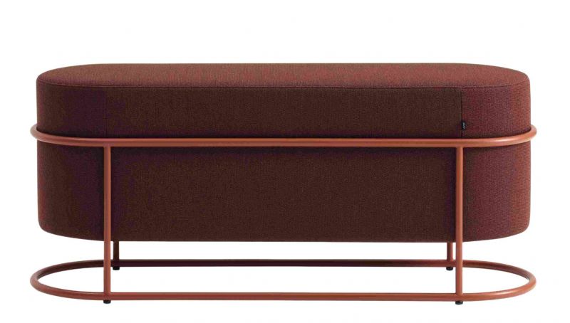 Braune Drop Bank von Cor mit ovaler Sitzfläche und Metallgestell für Wohnzimmer.