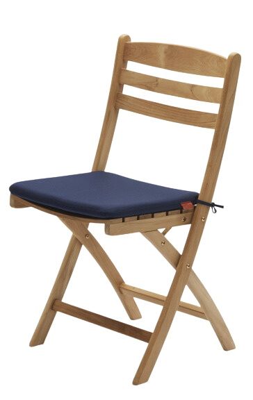 Selandia Stuhl mit blauem Sitzkissen für den Außenbereich von Skagerak by Fritz Hansen.