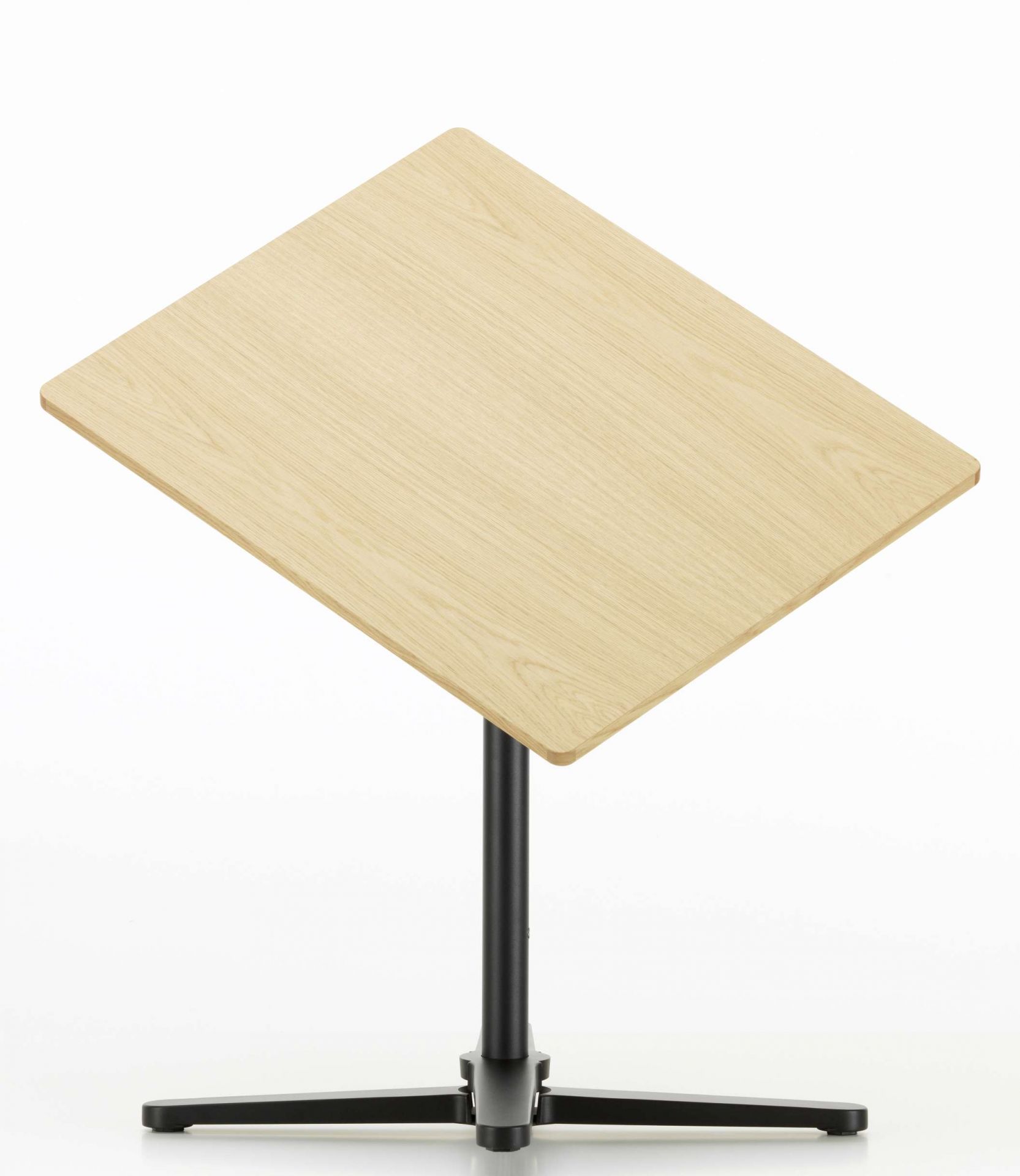 Quadratischer Vitra Super Fold Table Faltbarer Tisch mit hellem Holzfurnier und schwarzem Fuß.