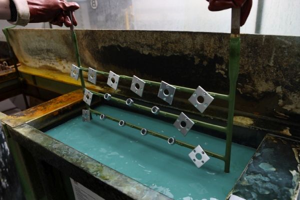 Walter Gropius Türdrücker Tecnolumen Nickel poliert