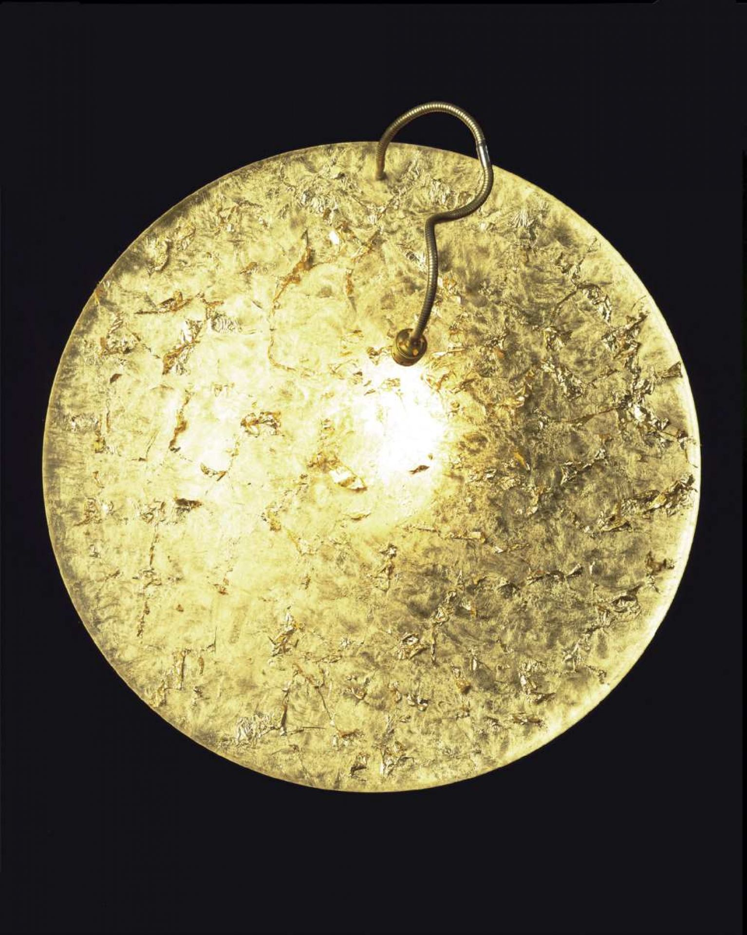Goldene Luna Piena Wandleuchte von Catellani & Smith, runde Designlampe mit Blattgold-Finish.