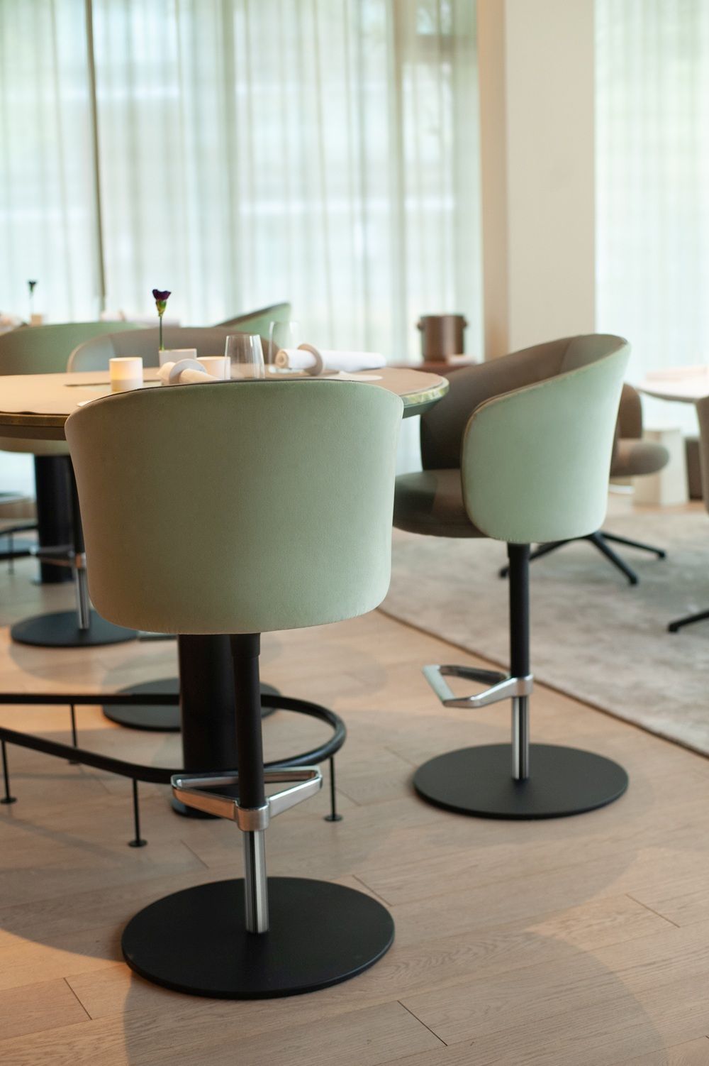 Mikado Armchair High Sessel / Barhocker Vitra