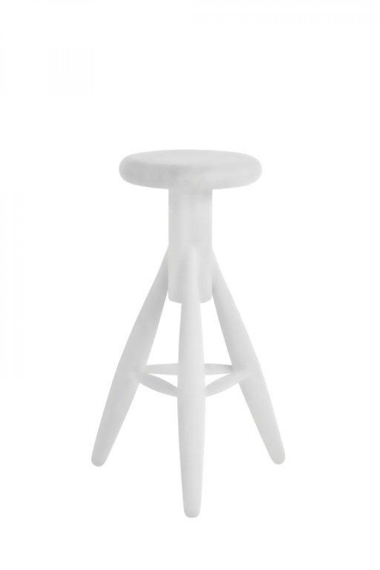 Weißer Artek "Rocket" Barhocker EA001 aus Holz, modernes Design für Küche und Bar.