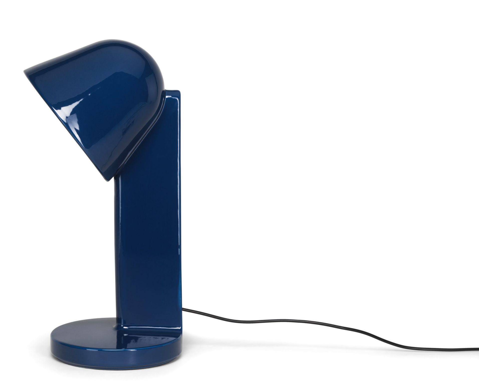 Céramique Tischleuchte Flos in Navy Blue: Moderne Keramiklampe für den Schreibtisch oder Nachttisch.