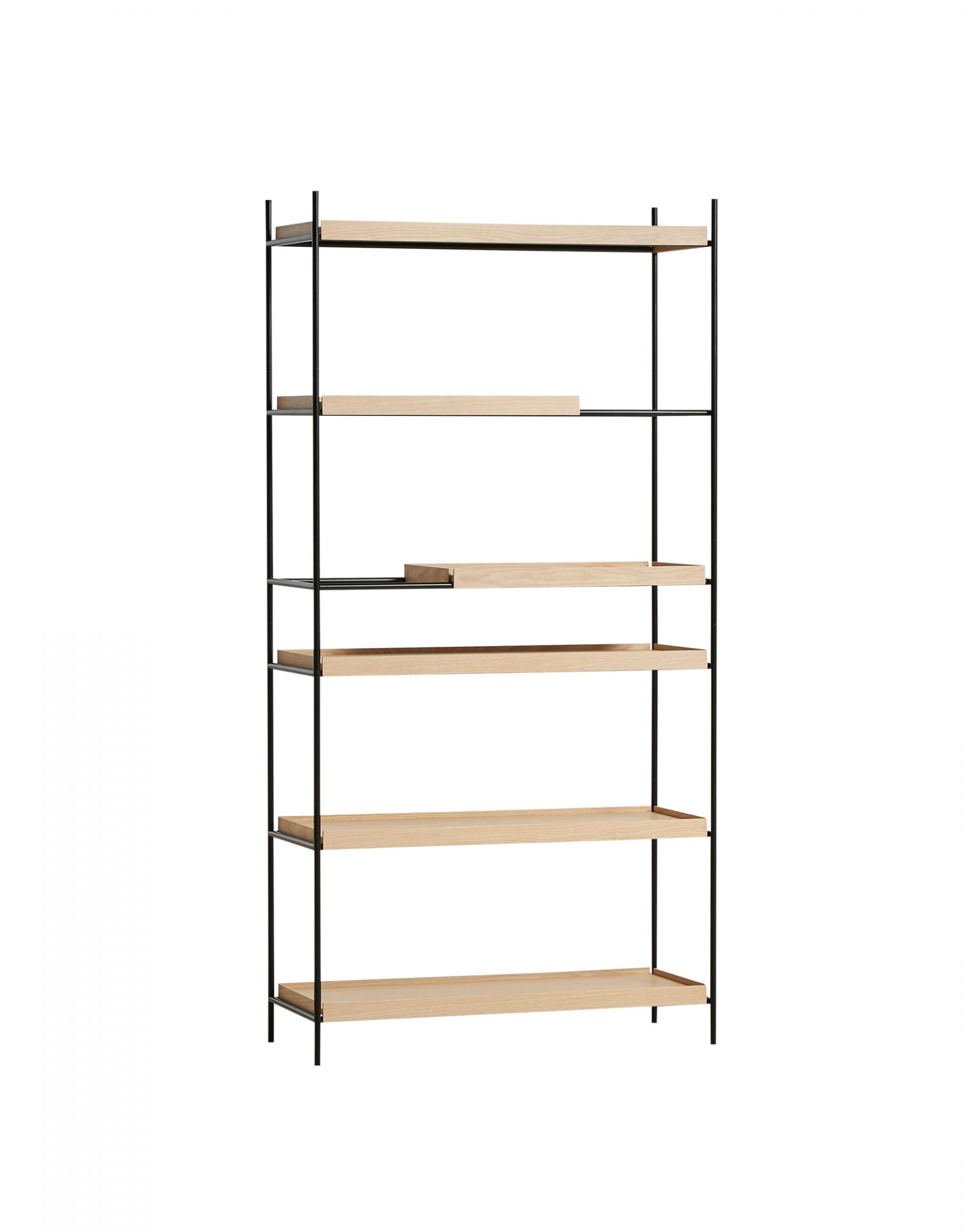 Woud Tray Regal Hoch, modernes Bücherregal mit hellem Holz und schwarzem Metallgestell.