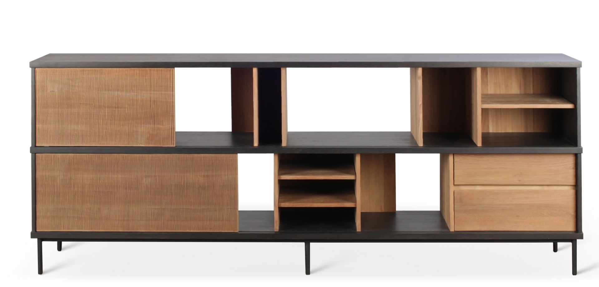 Oscar Teak Anrichte von Ethnicraft: Moderne Kommode aus Teakholz mit Schubladen und offenen Regalen.