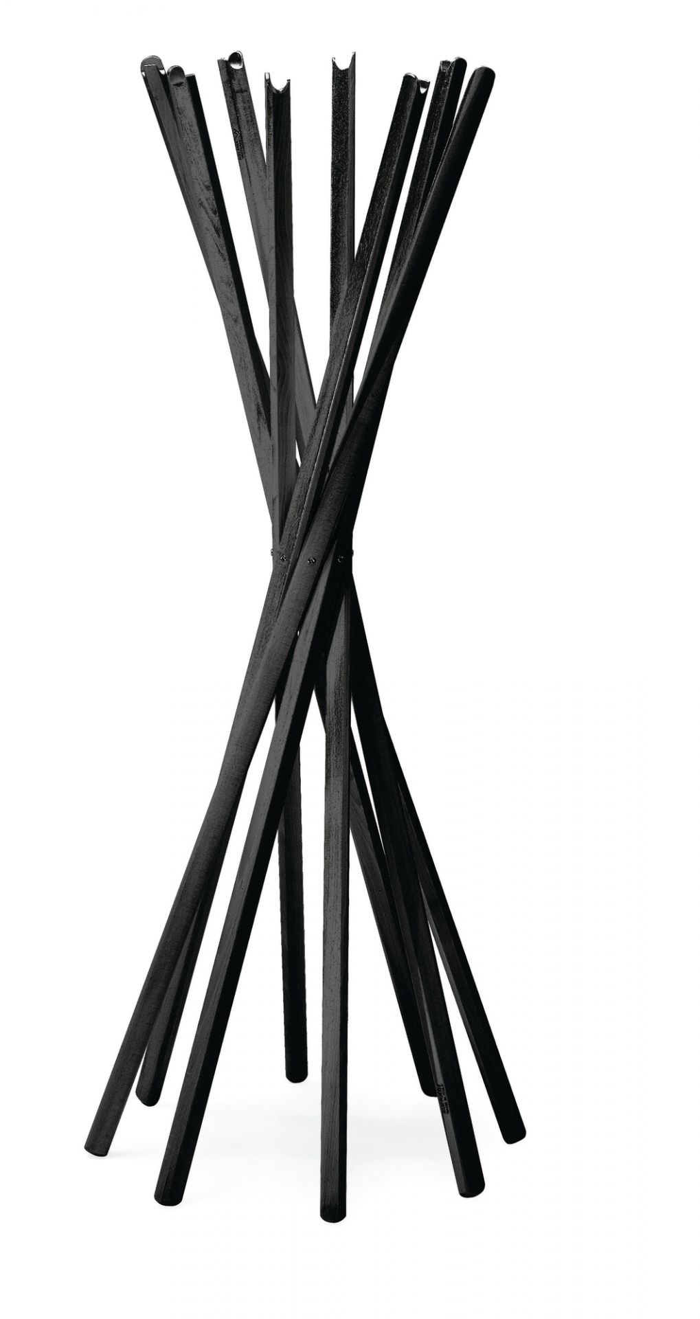 Sciangai Kleiderständer von Zanotta, weiß lackiert. Design Kleiderständer aus Holz für Flur und Garderobe.