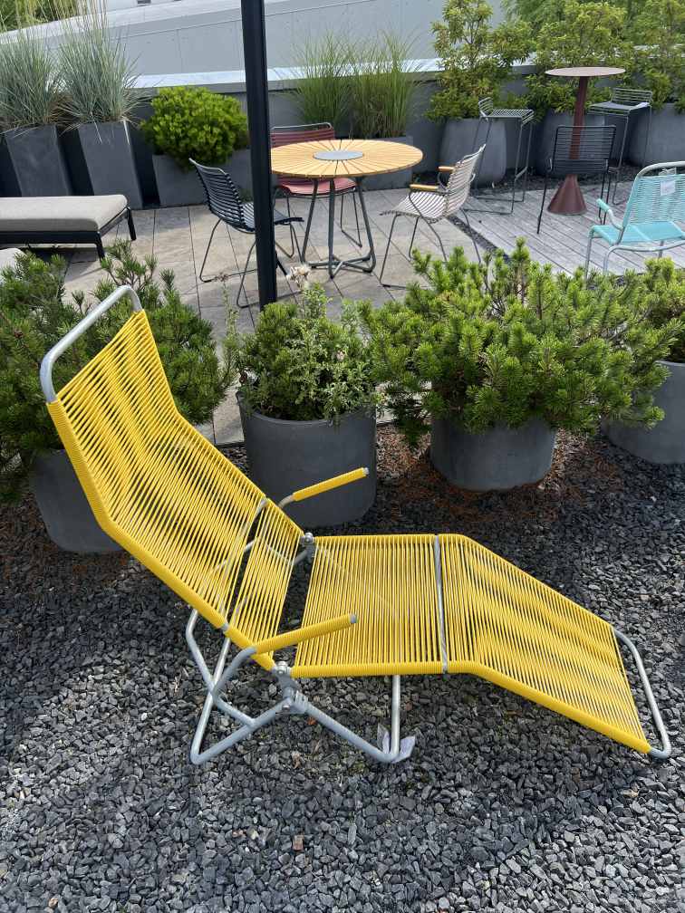 Altorfer Liegestuhl Outdoor Gelb RAL 1023 Embru AUSSTELLUNGSSTÜCK