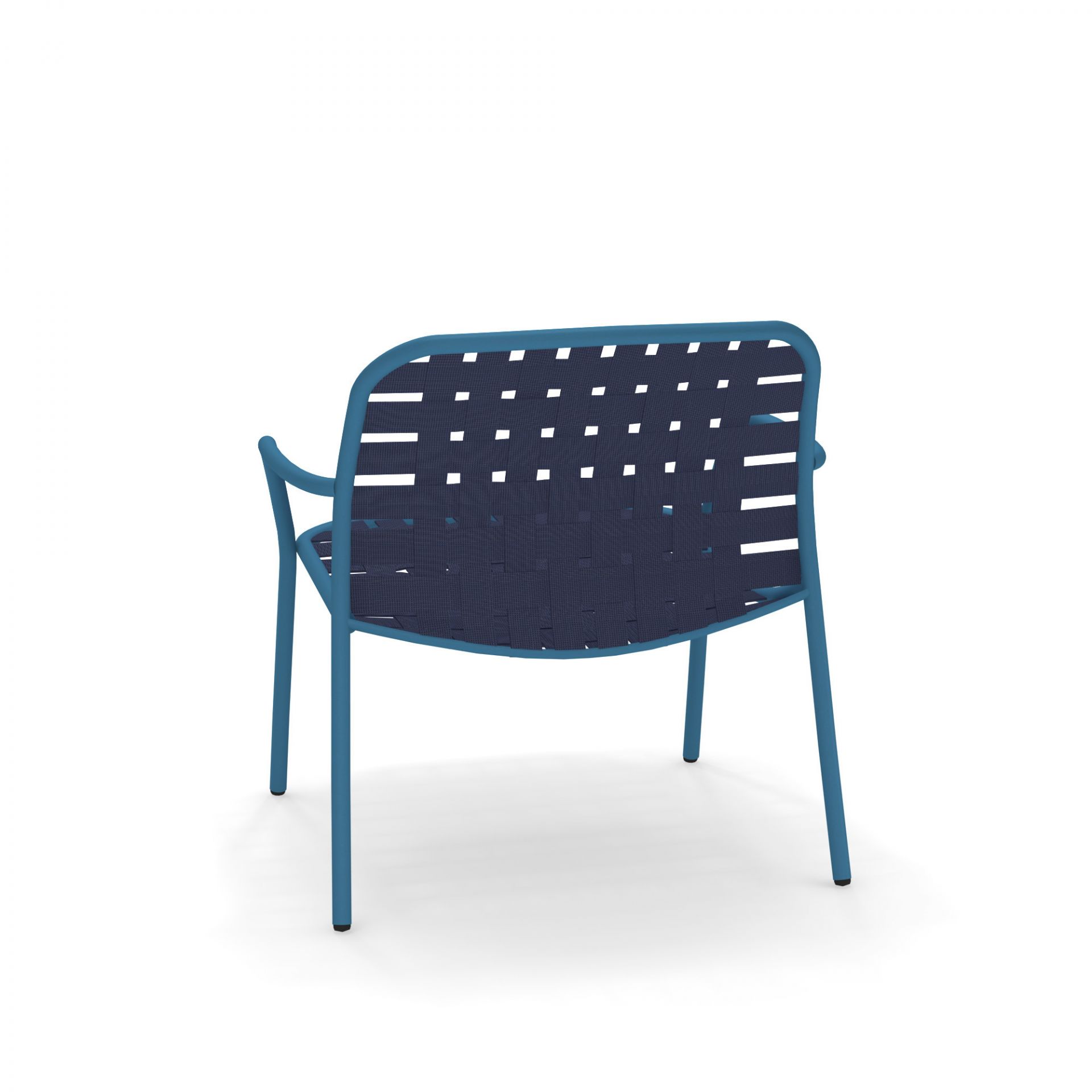 Rückansicht des blauen Emu Yard Lounge Chair Sessels mit geflochtener Sitzfläche und Rückenlehne.