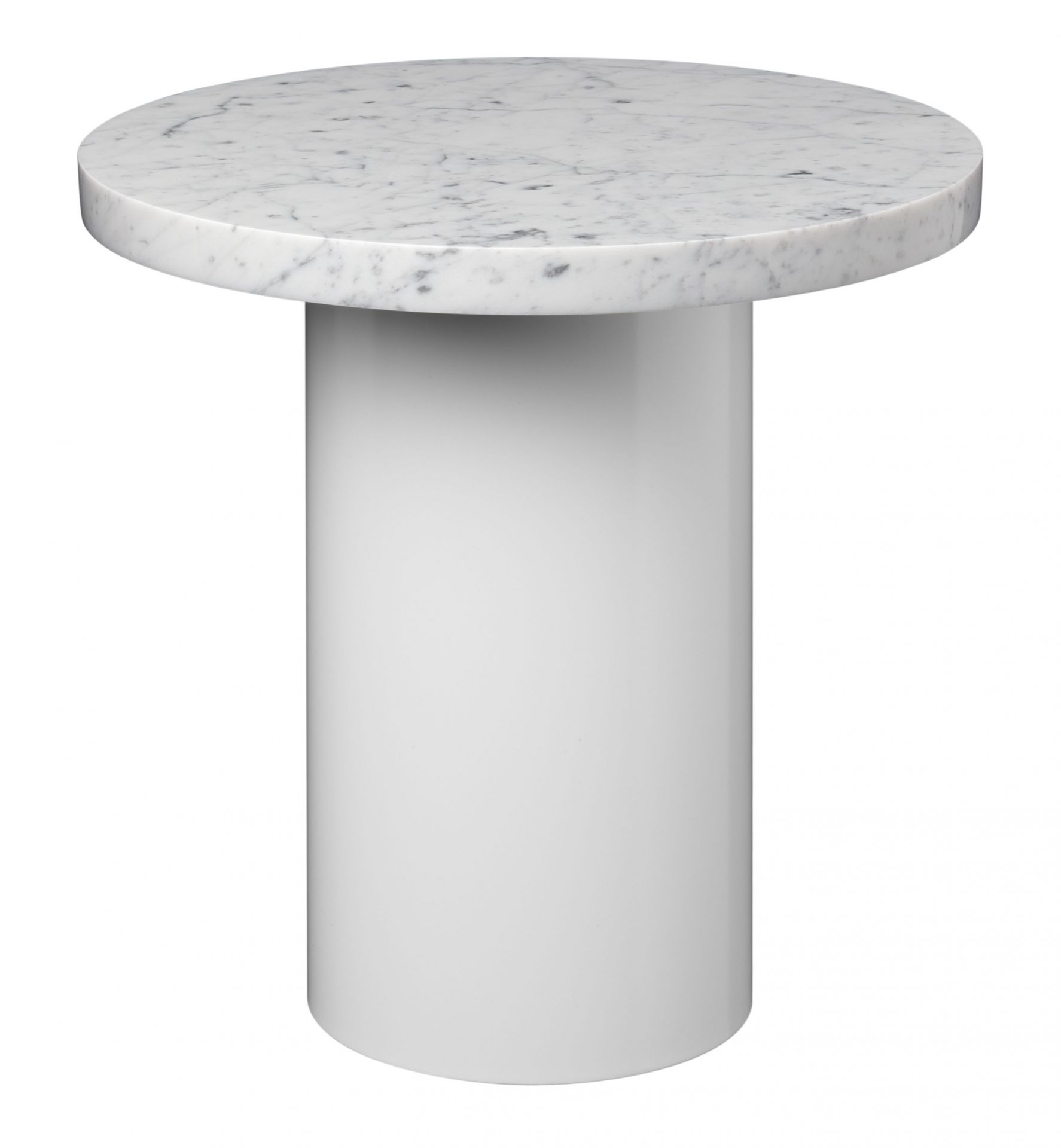 Enoki Beistelltisch von e15 mit runder Marmorplatte und weißem, zylindrischem Fuß.