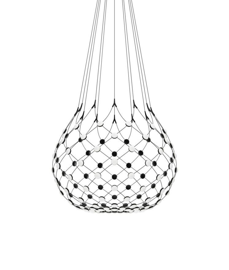 D86 Mesh Deckenleuchte von Luceplan: Moderne Hängelampe mit schwarzem Kabel und filigranem Netzdesign.