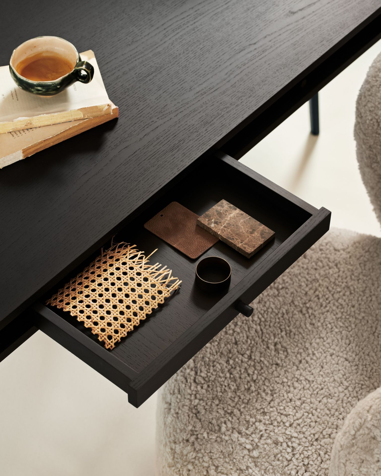 JFK Büroschreibtisch mit Standard Beinen Norr11