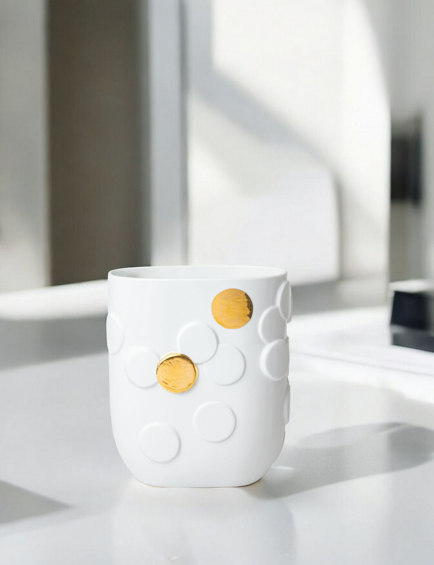 Goldener Punkt Vase Räder