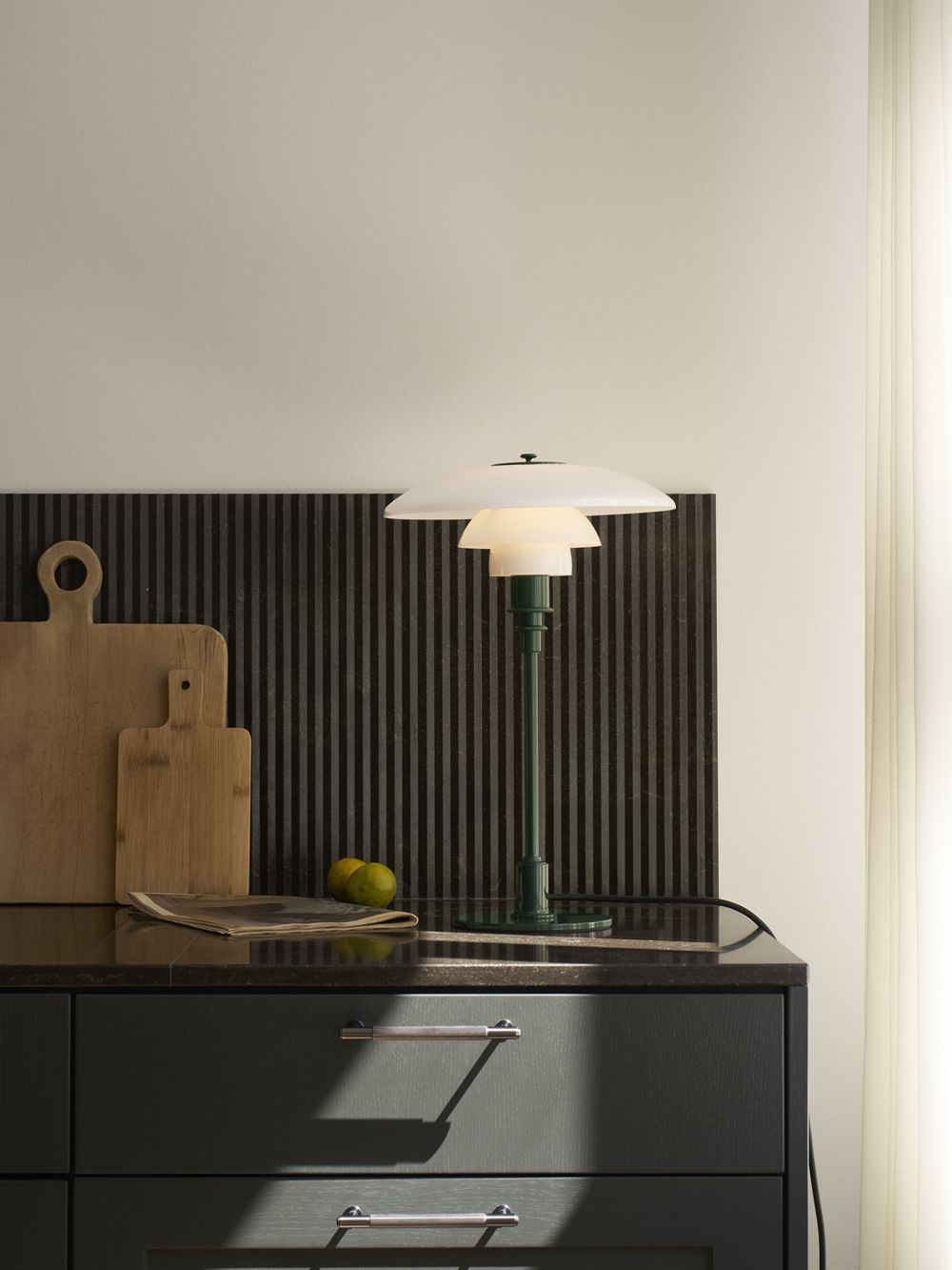 PH 3/2 Table lamp Tischleuchte Glossy Louis Poulsen